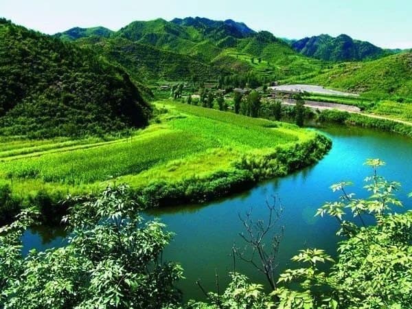 子洲县小理河电市镇李家河段防洪工程施工